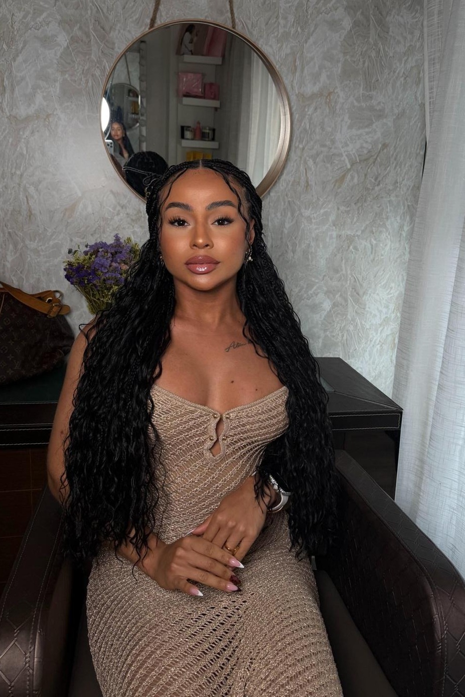 Escort Luara - Ibizahoney - Get ready to meetLuara, a true Brazilian gem that reachesIbizato ignite your senses. At only 24 years old, this girl is the personification of sensuality and passion, a luxury... - Galeria Vertical (2)