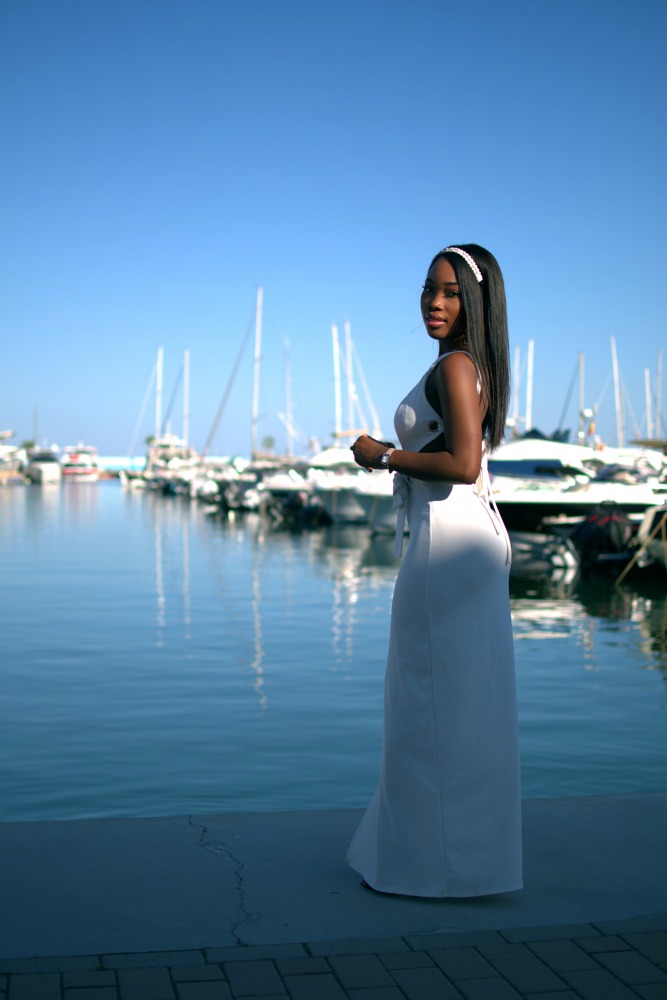 Escort Noemí - Ibizahoney - Discover Noemí, a dazzling Colombian escort in Ibiza city, whose presence radiates an energy as warm as tropical nights. At only 24 years old, Noemí embodies Latin passion and a... - Galeria Vertical (3)