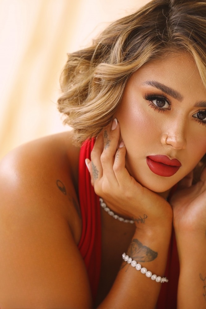 Escort Isis - Ibizahoney - Let yourself get to know Isis, a beautiful and young Colombian who has reached Ibiza to live an unforgettable experience. With 27 years and a height of 170cm, Isis is the... - Galeria Vertical (7)