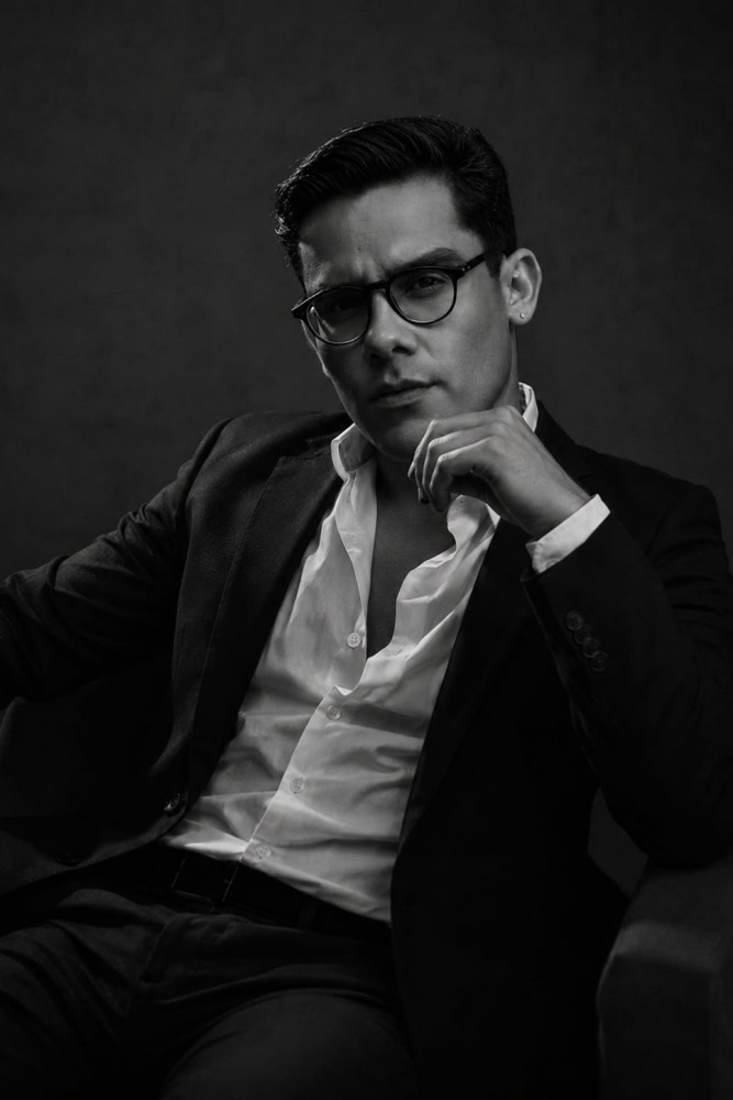 Escort Hemiliano - Ibizahoney - escort elegant portrait - Handsome Venezuelan for accompaniments on... - in Ibiza 1