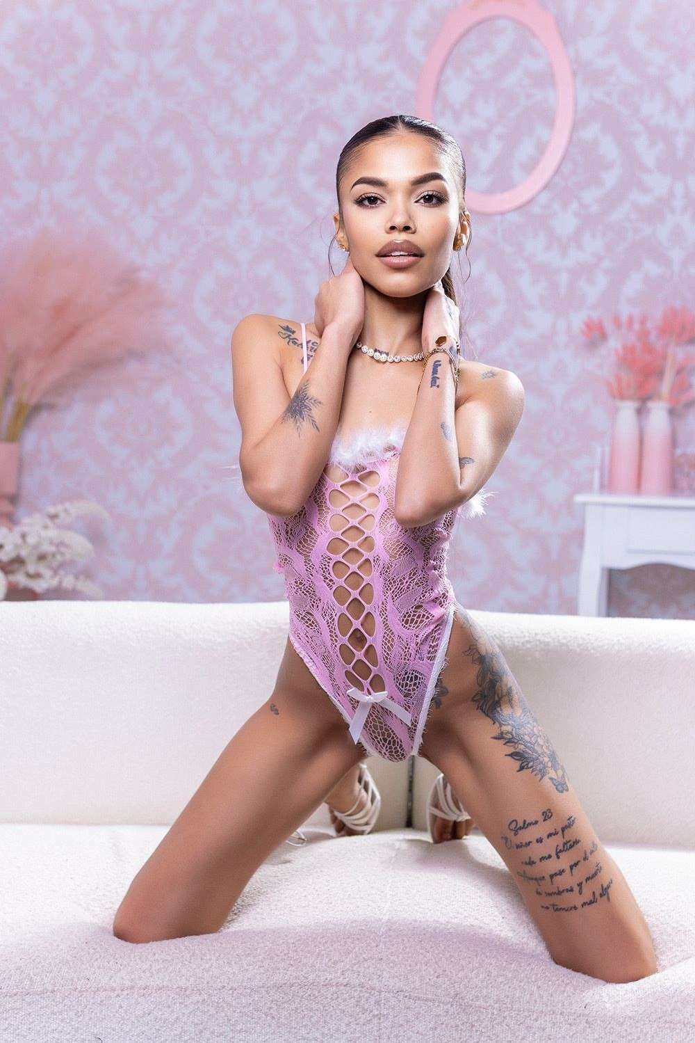 Escort Selene - Ibizahoney - escort foto destacada - Compañía vibrante y exótica para noches in... - en Ibiza 7