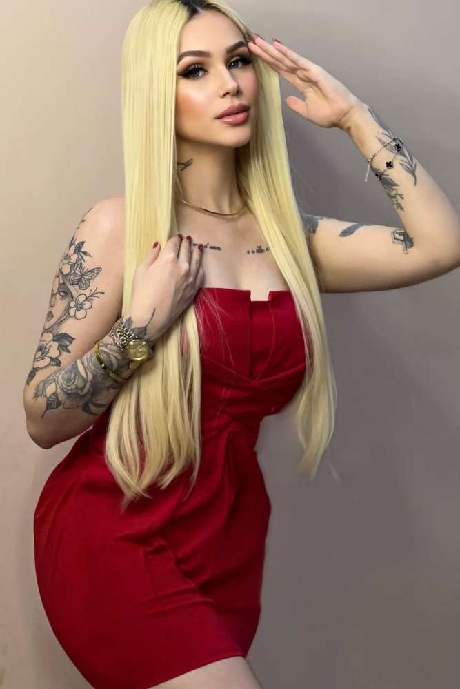 Escort Kimberly - Ibizahoney - escort retrato elegante - Rubia hermosa brasileña en Playa den Bossa - en Ibiza 1