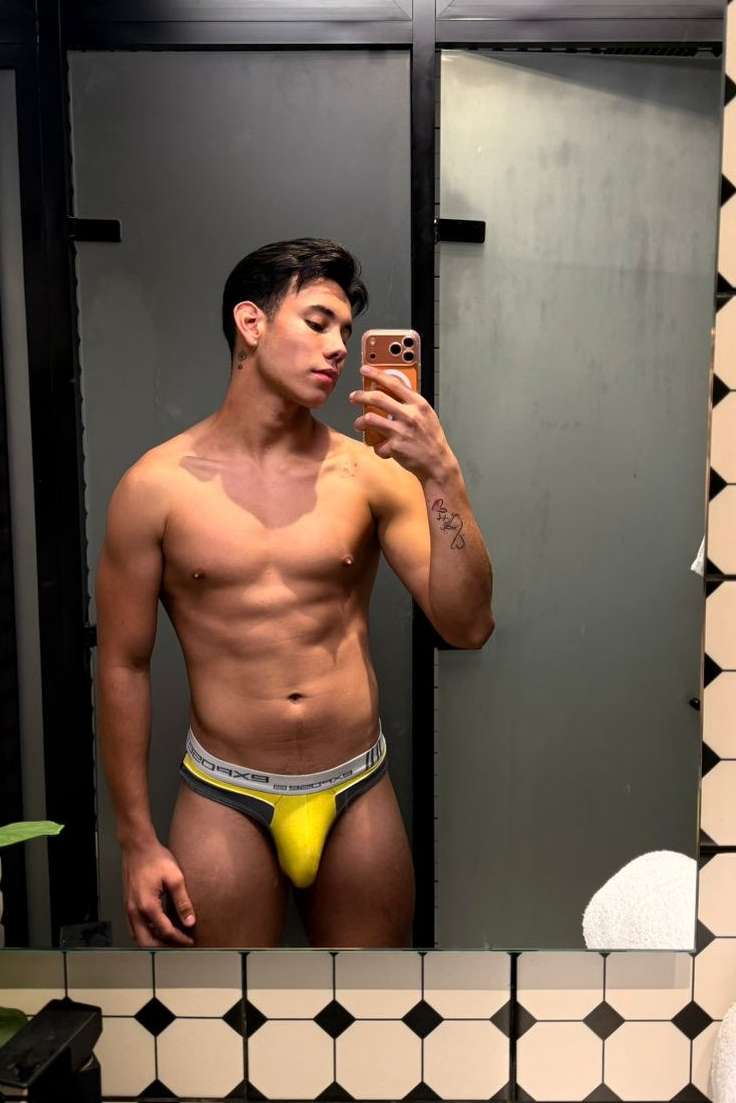 Escort Nico - Ibizahoney - escort posado natural - Hombre escort latino de rasgos exóticos en... - en Ibiza 3