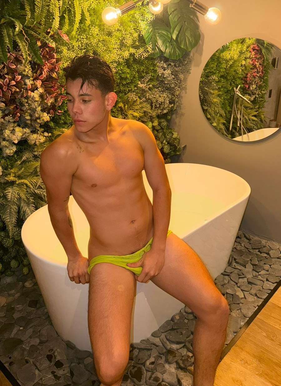 Escort Nico - Ibizahoney - callgirl look sensual - Hombre escort latino de rasgos exóticos en... - en Ibiza 10