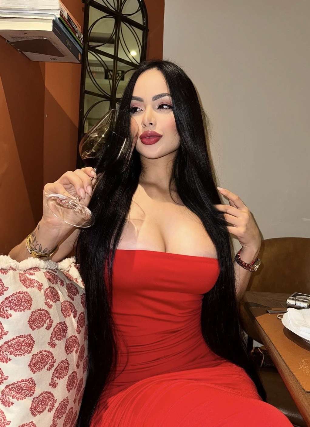 Escort Celeste - Ibizahoney - callgirl perfil fotografico - Brasileña muy atractiva para citas, masaje... - en Ibiza 6