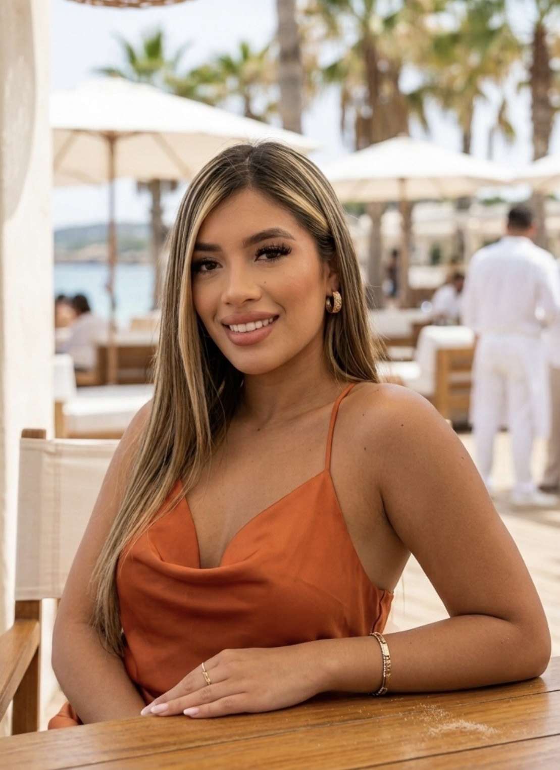Escort Indira - Ibizahoney - escort retrato elegante - Compañía cálida de Colombia en Marina Bota... - en Ibiza 1