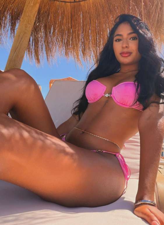 Escort Maylu - Ibizahoney - escort gallery image - Very sensual Latin brunette at Playa den B... - in Ibiza 5