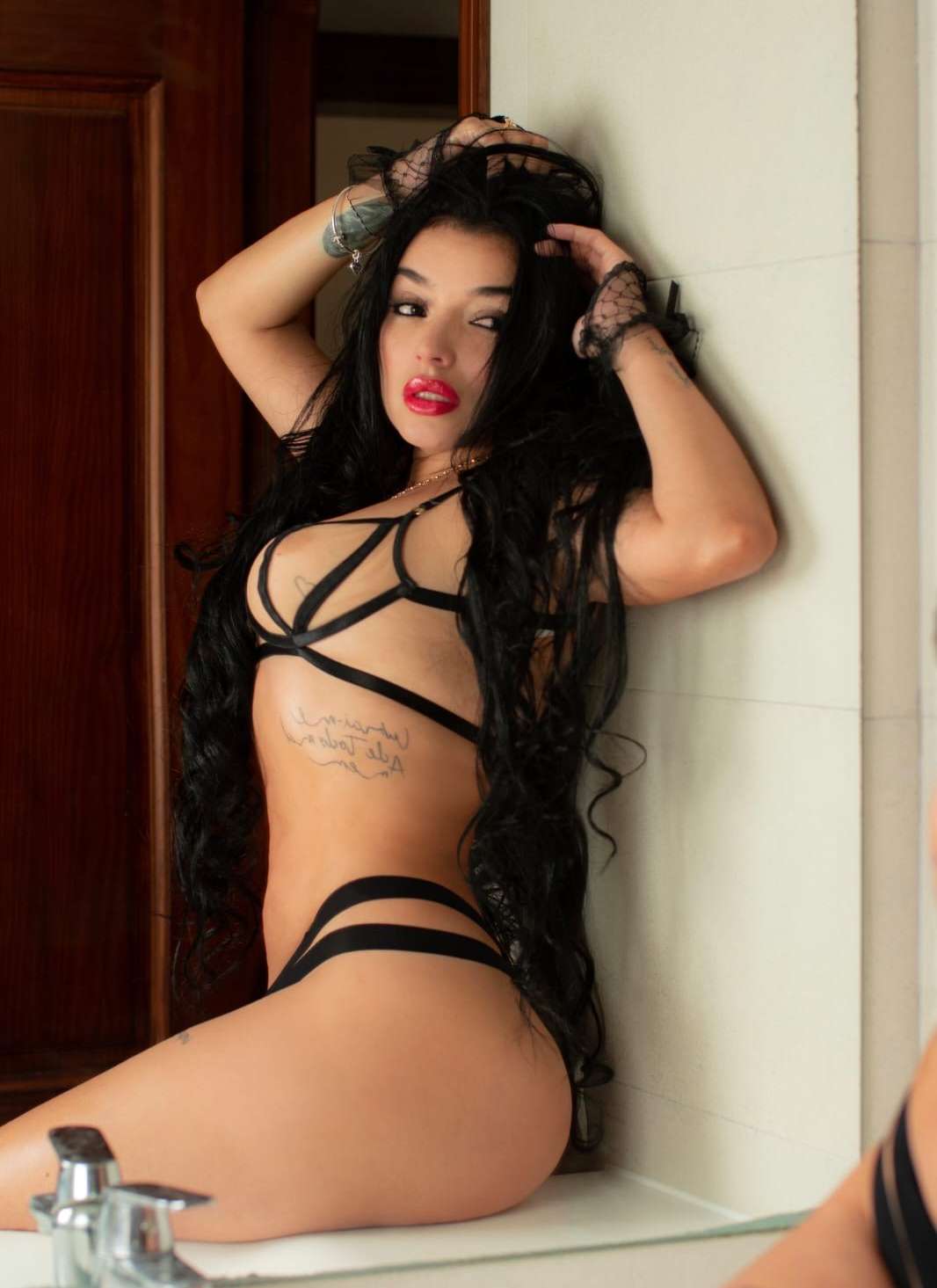 Escort Marcela - Ibizahoney - callgirl look sensual - Colombiana con vídeo en la zona de Pachá (... - en Ibiza 2