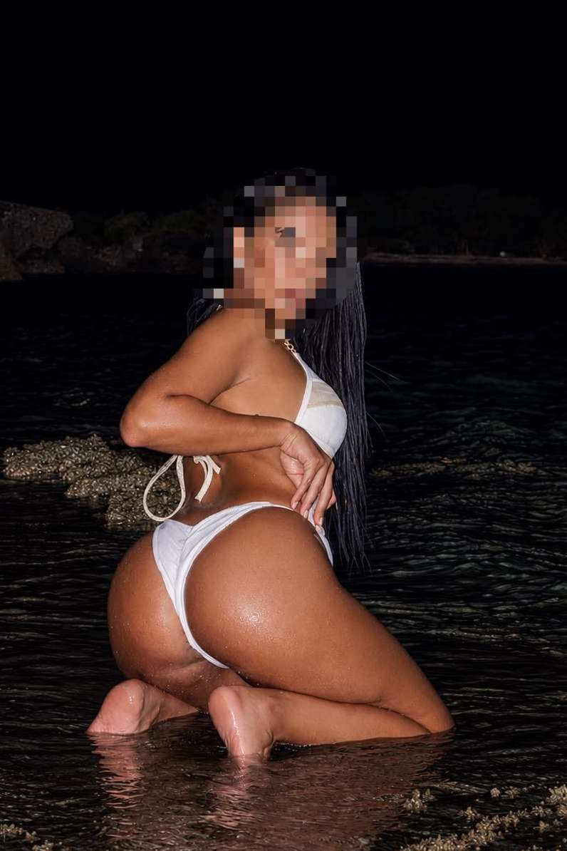 Escort Lucia - Ibizahoney - escort elegant portrait - Sensual Spaniard for hot encounters in Pla... - in Ibiza 1