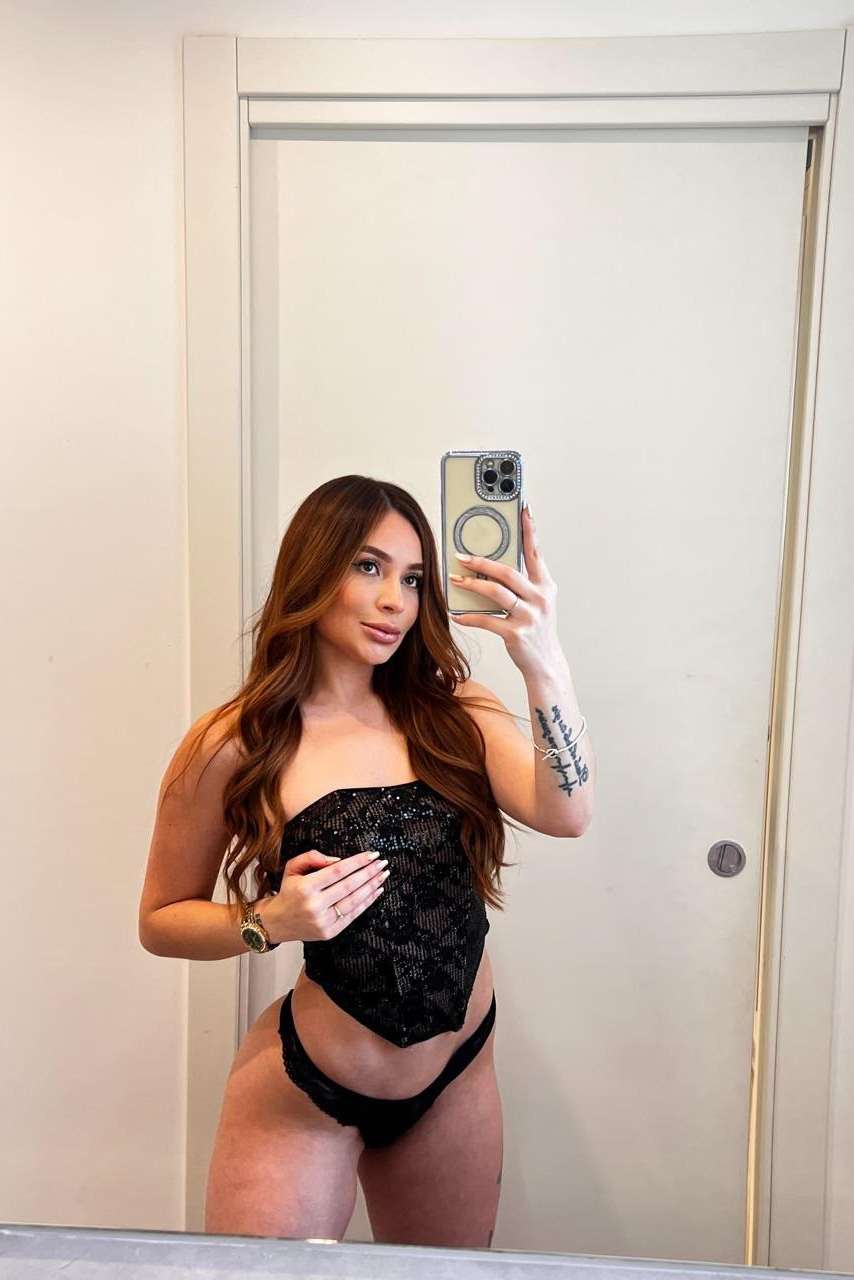 Escort Valeria - Ibizahoney - escort natural pose - Beautiful and sensual Colombian girl in Pl... - in Ibiza 3