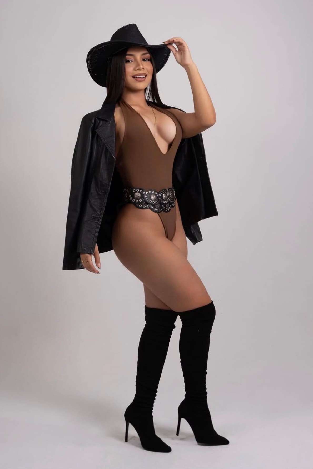 Escort Luna - Ibizahoney - escort imagen de galeria - Sexy venezolana en Marina Botafoch - en Ibiza 5