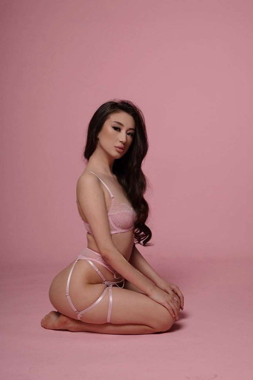 Escort Naomi - Ibizahoney - escort featured photo - Sexy slender Asiatic girl on Playa den Bos... - in Ibiza 7