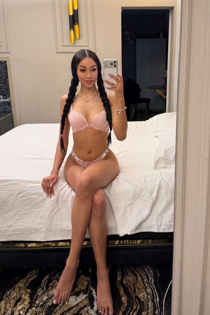 Escort Georgina - Ibizahoney - callgirl sensual look - Petite Latina is waiting for you in a luxu... - in Ibiza 2