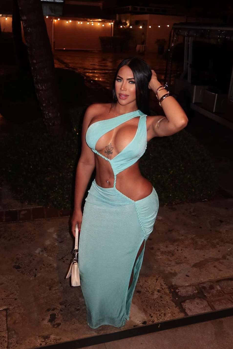 Escort Emily - Ibizahoney - escort retrato elegante - Latina exuberante con pechos maravillosos... - en Ibiza 1