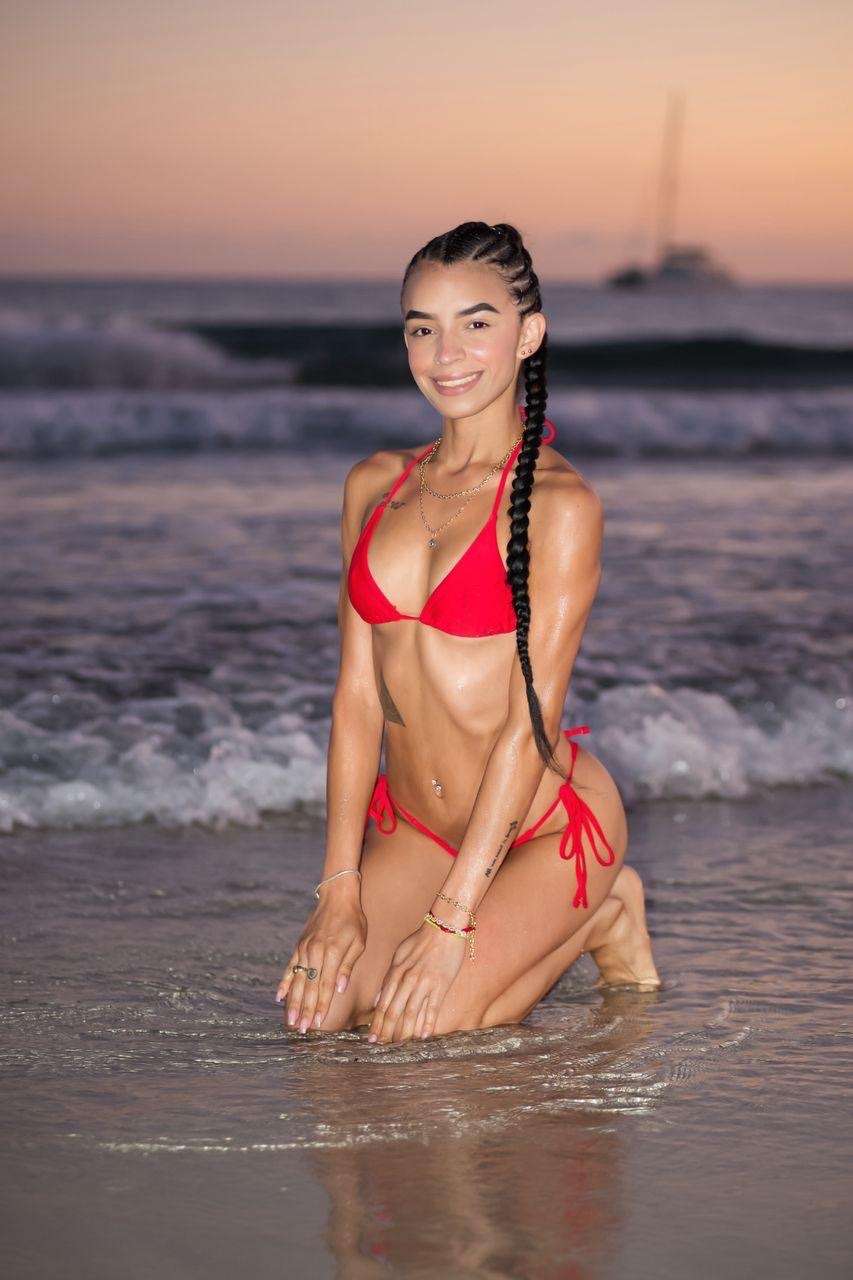 Escort Miranda - Ibizahoney - callgirl look sensual - Latina flaca muy sexy en Cala de Bou (San... - en Ibiza 2