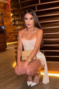 Escort - 