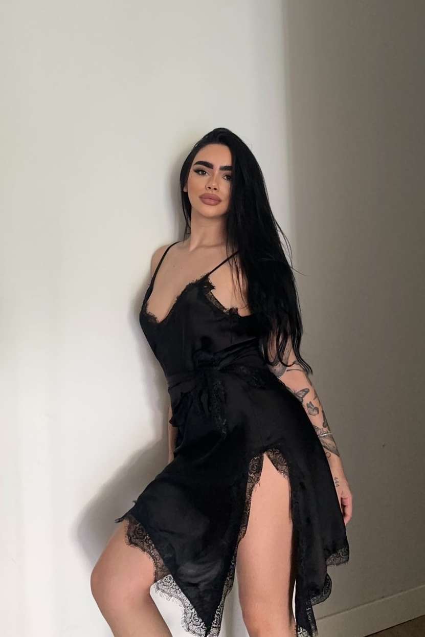 Escort Arianna - Ibizahoney - callgirl latin style - Lush brunette Latina in Playa den Bossa (a... - in Ibiza 4