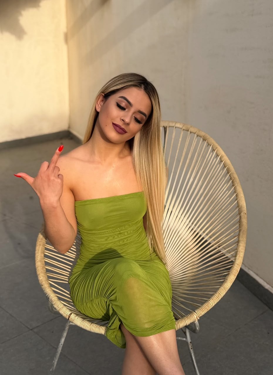 Escort Laura - Ibizahoney - callgirl exclusive pose - Very natural erotic Colombian blonde in Pl... - in Ibiza 8