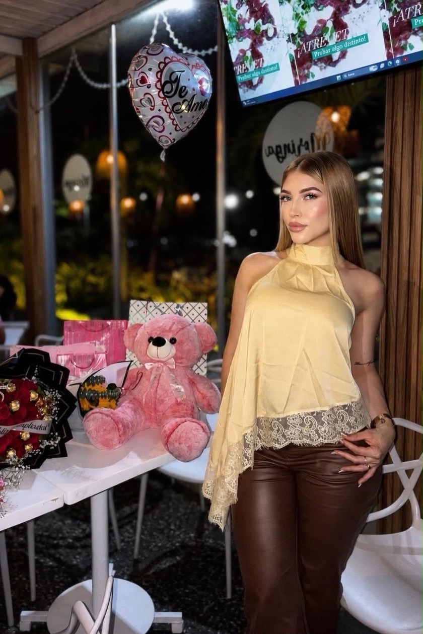 Escort Tiffany - Ibizahoney - escort posado natural - Independiente / Rubia venezolana / Figuere... - en Ibiza 3