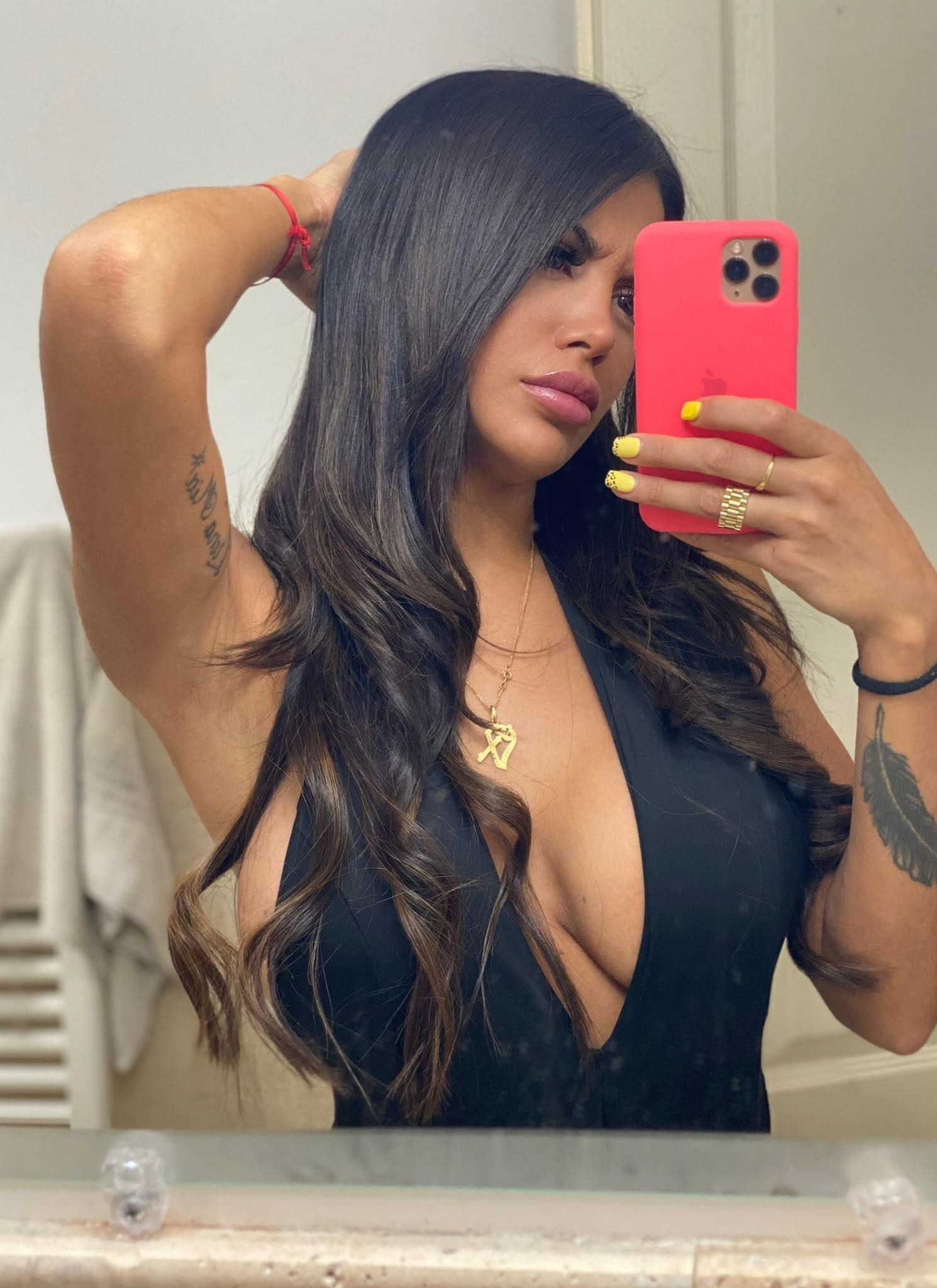 Escort Sol - Ibizahoney - escort retrato elegante - Preciosa argentina con cuerpazo en una vil... - en Ibiza 1