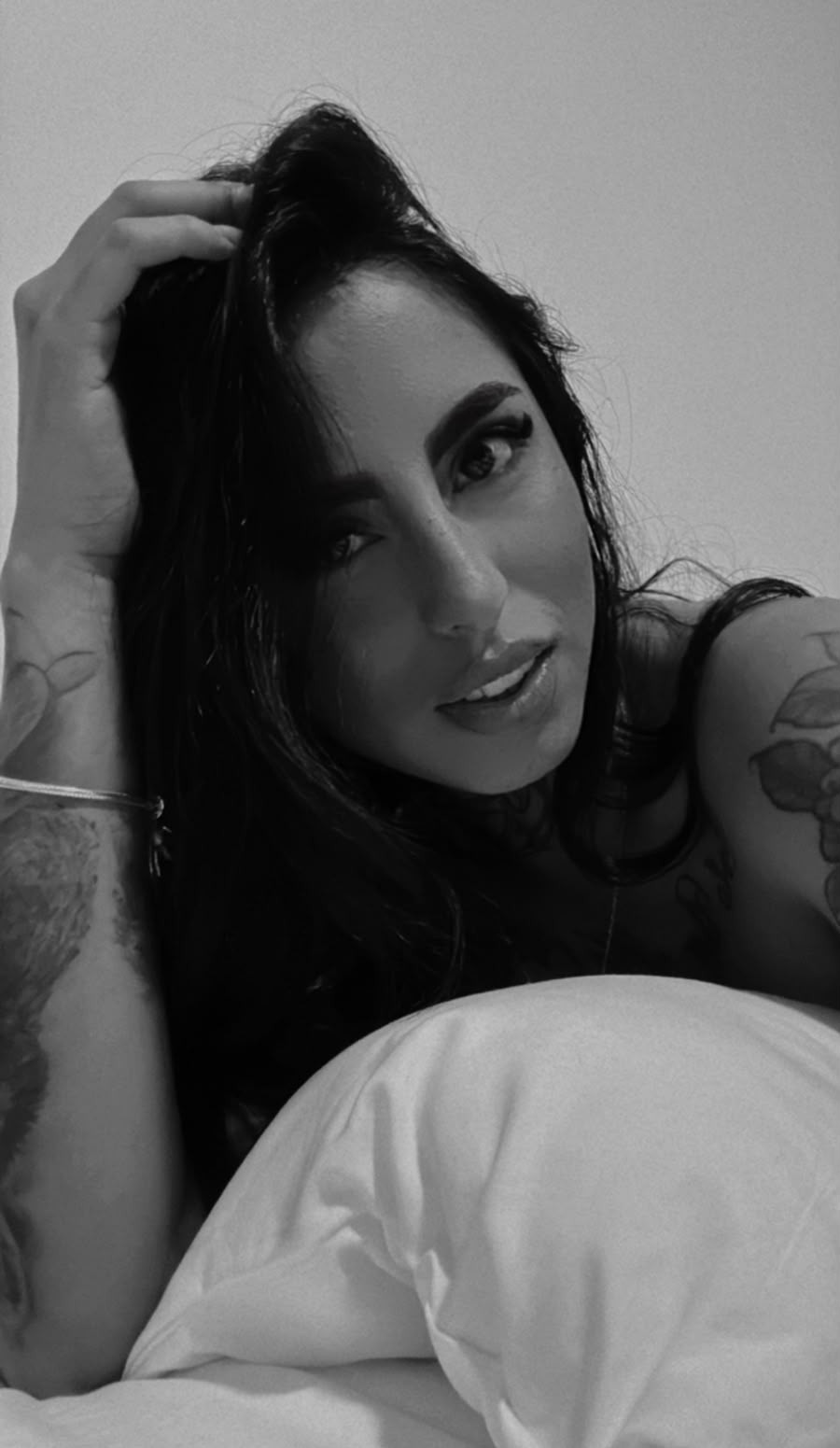 Escort Alejandra - Ibizahoney - escort elegant portrait - Independent / Beautiful tattooed Colombian... - in Ibiza 1