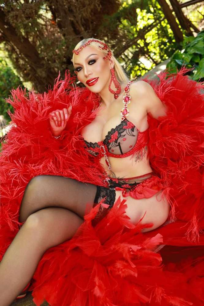 Escort Nina - Ibizahoney - 