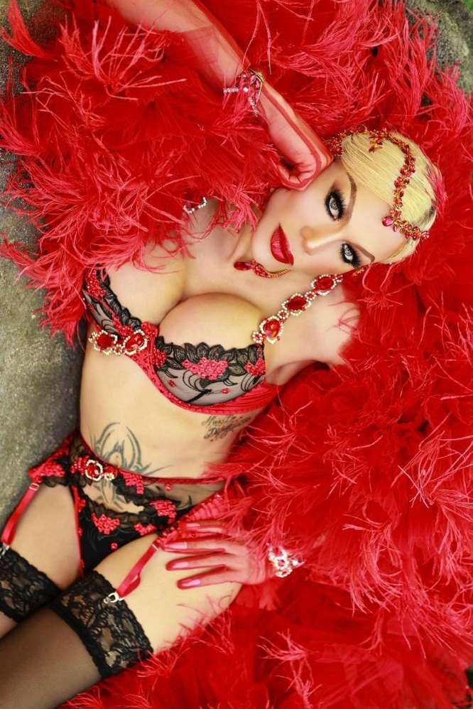 Escort Nina - Ibizahoney - 