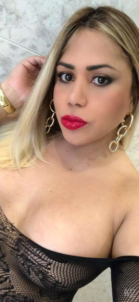 Escort Ashly Alexandra - Ibizahoney -