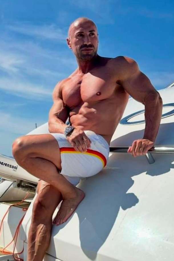 Escort Sergio - Ibizahoney - callgirl sensual look - Strong Masseur - in Ibiza 2